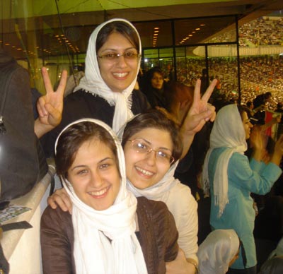 Iranian women.jpg